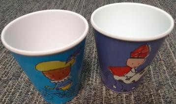 2 Sinterklaas drinkbekers. beschikbaar voor biedingen