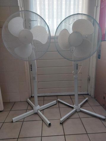 2 x ventilator op statief  beschikbaar voor biedingen