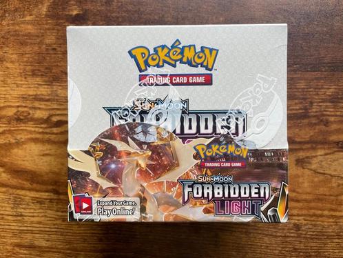 Forbidden Light Boosterbox (SEALED), Hobby en Vrije tijd, Verzamelkaartspellen | Pokémon, Zo goed als nieuw, Boosterbox, Ophalen of Verzenden