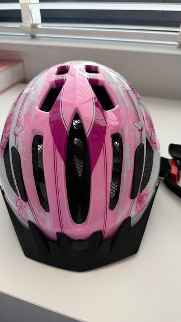 Fietshelm meisje met lampje beschikbaar voor biedingen