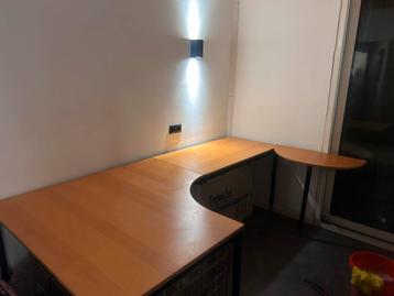 Gratis Ikea Hoekbureau - afbeelding 1