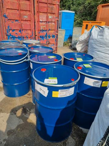 200L Vaten - Met en zonder klemdeksel beschikbaar voor biedingen