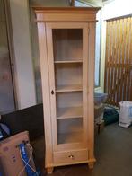 Vitrine kast wel wat verkleurd, Gebruikt, 150 tot 200 cm, 25 tot 50 cm, 50 tot 100 cm