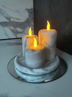 Set van 3 marmeren kandelaars op plateau met kunst kaarsen, Overige materialen, Ophalen of Verzenden, Zo goed als nieuw, Grijs