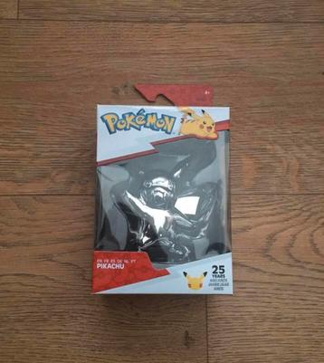 Celebrations MERCHANDISE 25th Silver vinyl Pikachu Figure beschikbaar voor biedingen