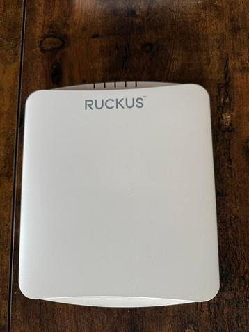 -= Ruckus R650 - WiFi 6 - Zigbee / BT AccessPoint =- beschikbaar voor biedingen