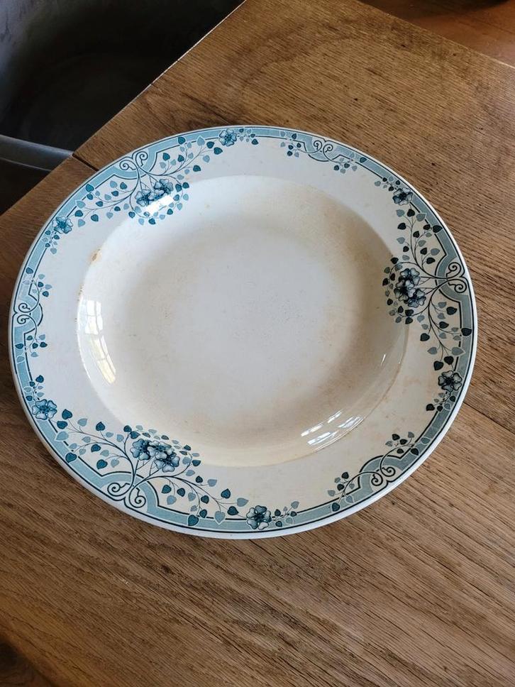 Antiek visbord, onderbord visschaal, Regout "fernand", Antiek en Kunst, Antiek | Servies los, Ophalen of Verzenden