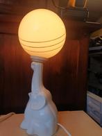 Retro space age art deco olifant met bol lamp wit keramiek, Huis en Inrichting, Lampen | Tafellampen, Minder dan 50 cm, Ophalen of Verzenden