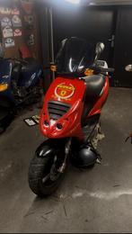 Piaggio nrg mc2 70cc, Fietsen en Brommers, Scooters | Piaggio, Ophalen, Zo goed als nieuw, Tweetakt, NRG