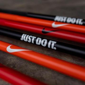 NIEUWE Nike Strength Barbells & Curl Bars – 20 kg & 10 kg beschikbaar voor biedingen