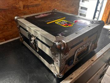 Laptop dj flightcase beschikbaar voor biedingen