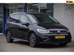 Volkswagen TOURAN 1.5 TSI R-line 7-persoons Trekhaak Panoram, Auto's, 12 maanden, Euro 6, 4 cilinders, 7 stoelen