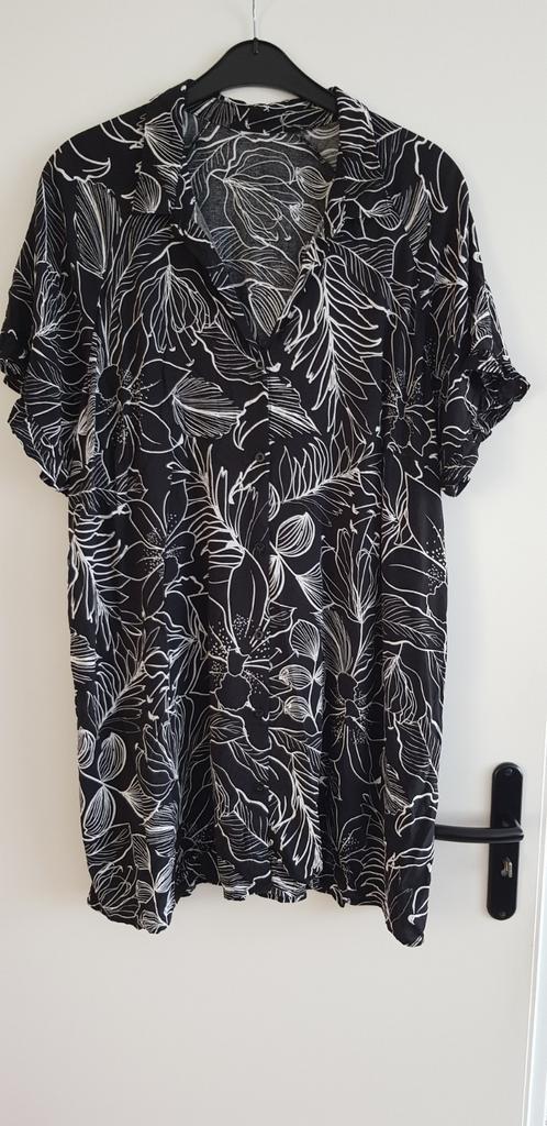 Superleuke
Zwart wit tuniek
54 nieuw, Kleding | Dames, Grote Maten, Nieuw, Blouse of Tuniek, Ophalen of Verzenden