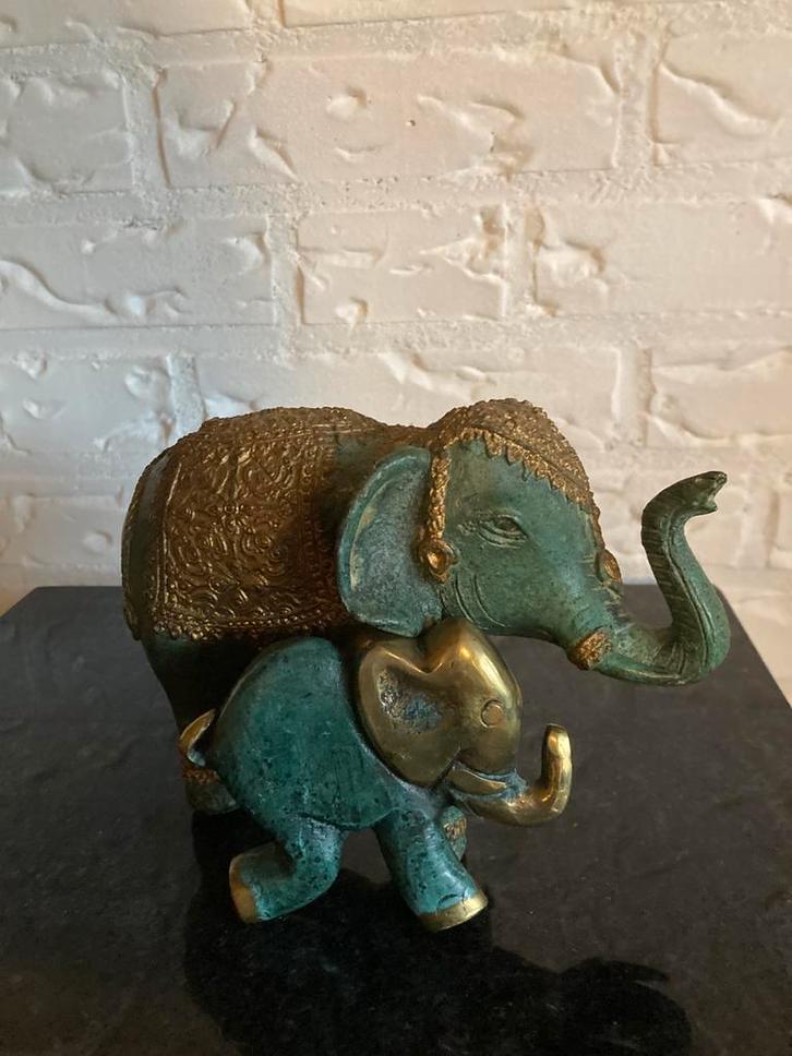 Bronzen olifanten zware kwaliteit, Geluksbrengers, Verzamelen, Beelden en Beeldjes, Zo goed als nieuw, Dier, Ophalen of Verzenden