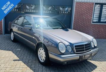 Mercedes-Benz E-klasse 240 Elegance 1e eigenaar NAP LEER MEM beschikbaar voor biedingen