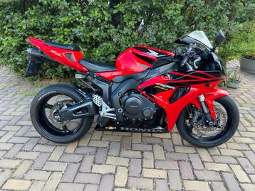 Honda CBR1000RR  fireblade- Sportuitlaat 170pk beschikbaar voor biedingen