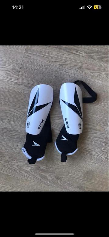 Scheenbeschermers Maat L - Rookvrij Huis beschikbaar voor biedingen