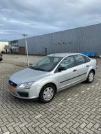 Ford Focus 1.6 74KW 4D AUT 2006 Grijs, 1596 cc, Stof, Zwart, 4 cilinders
