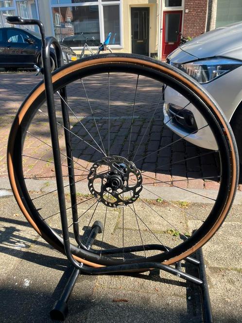 Bontrager Paradigm SL wielset, R3 banden, schijven, 11-speed, Fietsen en Brommers, Fietsen | Racefietsen, Zo goed als nieuw, Overige merken