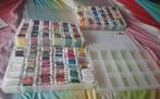 339 kleuren DMC borduurzijde in opbergdozen, incl. extra's, Ophalen of Verzenden, Nieuw, Borduurgaren of Zijde