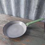 Mooie brocante emaille koekenpan reseda groen, afmetingen zo, Antiek en Kunst, Antiek | Emaille, Ophalen of Verzenden