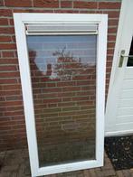 Raam in kozijn, Doe-het-zelf en Verbouw, Kozijnen en Schuifpuien, Gebruikt, Raamkozijn, 150 tot 225 cm, Hout
