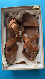 APC Sandalen Bruin Maat 39, Ophalen of Verzenden, Gedragen, Bruin, Sandalen of Muiltjes