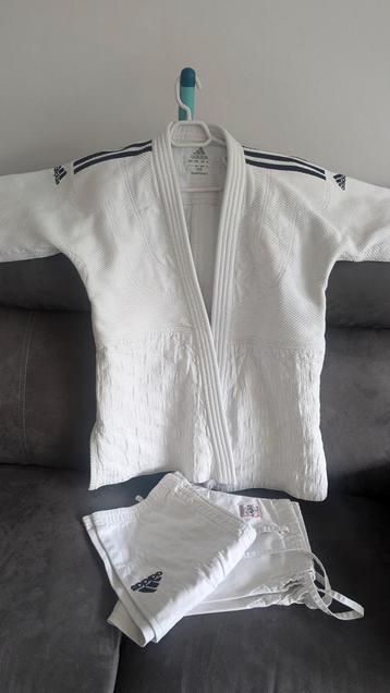 Adidas Judogi Champion II - Maat 155 beschikbaar voor biedingen