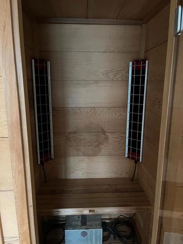 sauna met 4 infraroodstralers beschikbaar voor biedingen