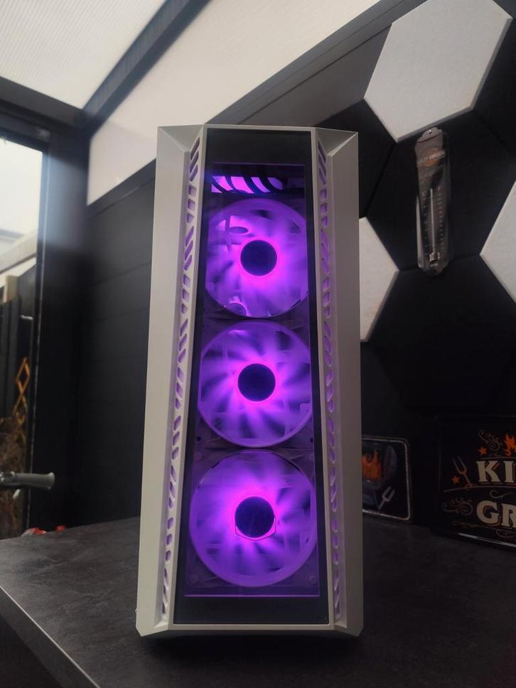 Mega snelle Game pc, Computers en Software, Desktop Pc's, Zo goed als nieuw, 4 Ghz of meer, HDD, SSD, 16 GB, Met videokaart, Gaming