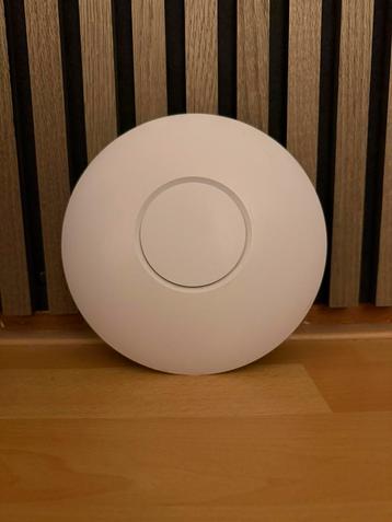 Unifi ac pro acces point beschikbaar voor biedingen