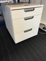 Ladeblok op wielen - wit - 2 stuks, Ophalen, Minder dan 50 cm, Gebruikt, In zeer goede staat