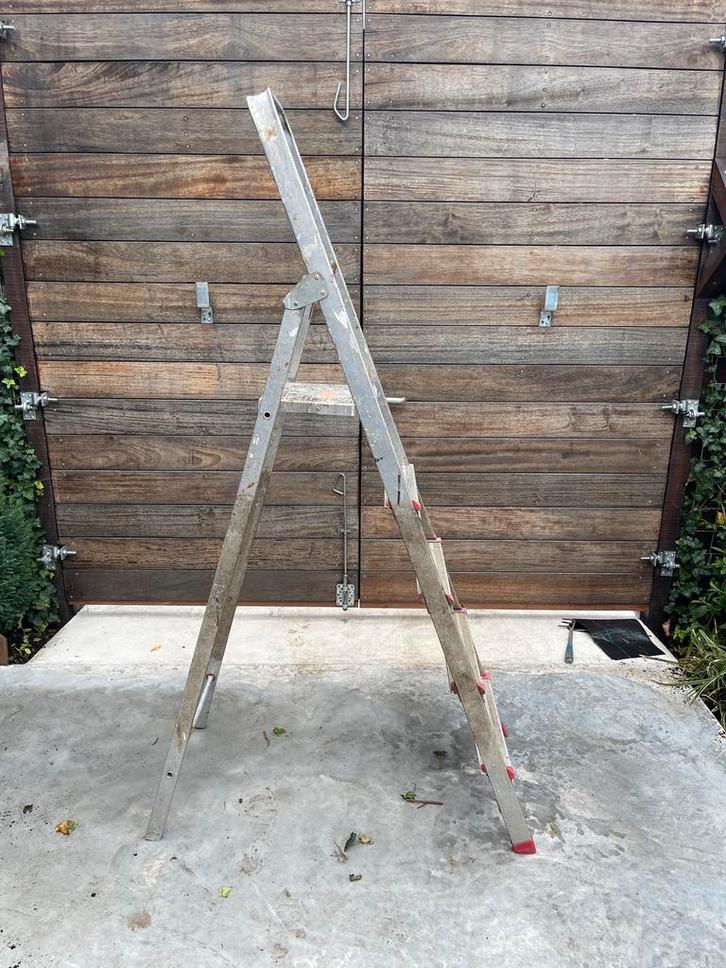 Aluminium Klustrap / Schilders Trap, Doe-het-zelf en Verbouw, Ladders en Trappen, Gebruikt, Trap, Minder dan 2 meter, Opvouwbaar of Inschuifbaar