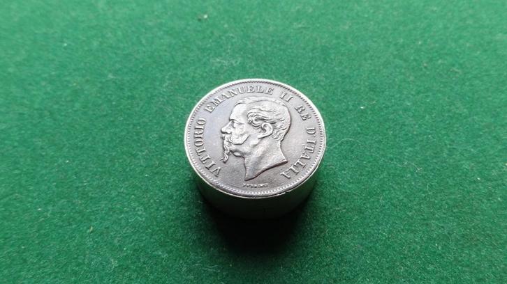 Antiek pillendoosje gemaakt van munten, Antiek en Kunst, Antiek | Overige Antiek, Ophalen of Verzenden