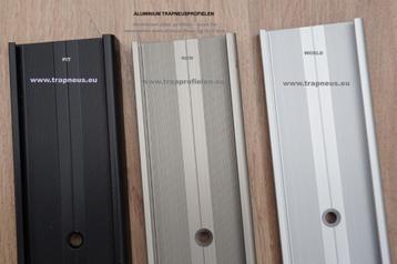  MDF PLINTEN - MOET NU WEG ! ALUMINIUM TRAPNEUSPROFIELEN !!! beschikbaar voor biedingen
