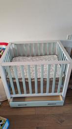 Houten box met lade en in hoogte verstelbaar, Ophalen, Gebruikt, Vierkant, In hoogte verstelbaar