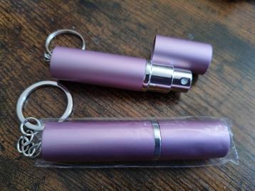 Zelfverdedigingsspray sleutelhanger beschikbaar voor biedingen