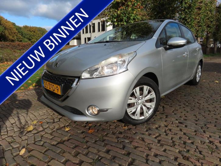 Peugeot 208 1.2 VTi Blue Lease Airco Cruisecontrol Navigatie, Auto's, Peugeot, Bedrijf, Te koop, ABS, Airbags, Airconditioning