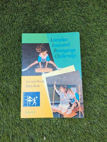 L. van Rooij - Leerplan Intensief bewegingsonderwijs beschikbaar voor biedingen