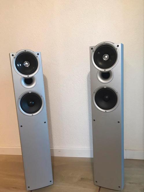 Kef Q4, Audio, Tv en Foto, Luidsprekers, Zo goed als nieuw, Front, Rear of Stereo speakers, 120 watt of meer, Overige merken, Ophalen of Verzenden