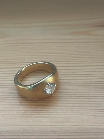 Prachtige 18 karaat gouden ring met diamant beschikbaar voor biedingen