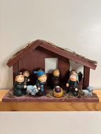 Vintage kerststalletje met keramiek figuren, Ophalen of Verzenden, Zo goed als nieuw