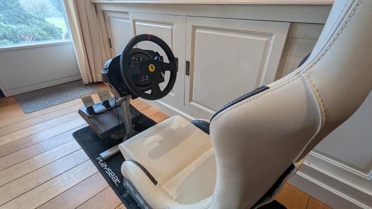 PlaySeat Evolution wit met Thrustmaster T300 en T3pa, Computers en Software, Joysticks, Zo goed als nieuw, Ophalen of Verzenden