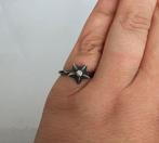 Zeldzame Pandora ring, geoxideerd zilver met goud en diamant, Ophalen of Verzenden, Zo goed als nieuw, Dame, Goud