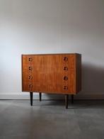 Vintage Deense ladekast in teak, Huis en Inrichting, Ophalen, 50 tot 100 cm, Zo goed als nieuw, 3 of 4 laden