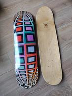 Vasarely skateboard (Kaws, Banksy, Hirst), Ophalen of Verzenden