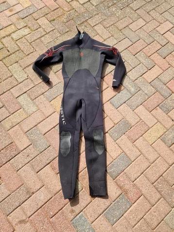 Mystic Surfpak Maat XL beschikbaar voor biedingen
