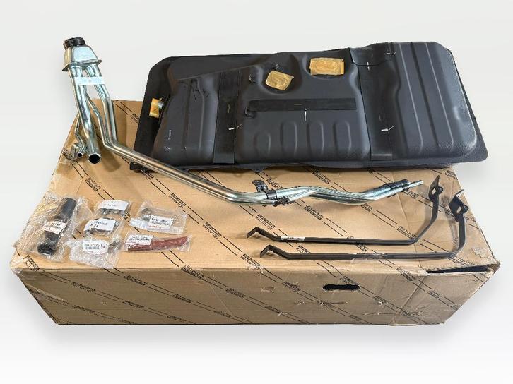 Tweede brandstoftank Landcruiser 100, Auto-onderdelen, Brandstofsystemen, Toyota, Nieuw, Ophalen of Verzenden