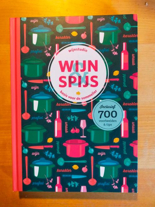 WIJN & SPIJS - basis voor de sommelier, 700 voorbeelden 2020, Boeken, Kookboeken, Zo goed als nieuw, Europa, Ophalen of Verzenden