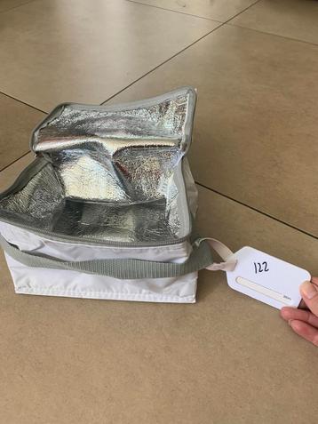 Koeltas wit met grijze rits beschikbaar voor biedingen